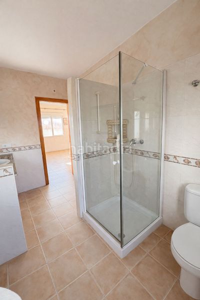 Foto 0296d4d2-4024-4fa4-b9f2-157a86028db1. Chalet con parcheggio piscina in Láchar