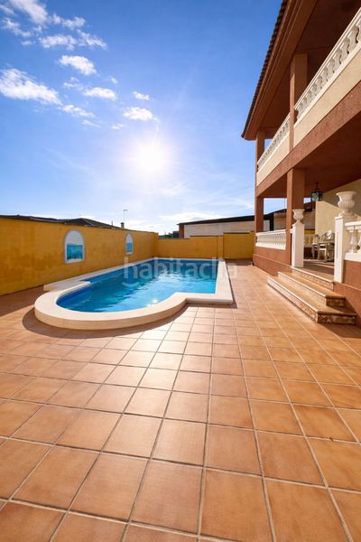 Foto b4212998-2611-4fbc-b562-af6f108358f7. Chalet con parcheggio piscina in Láchar