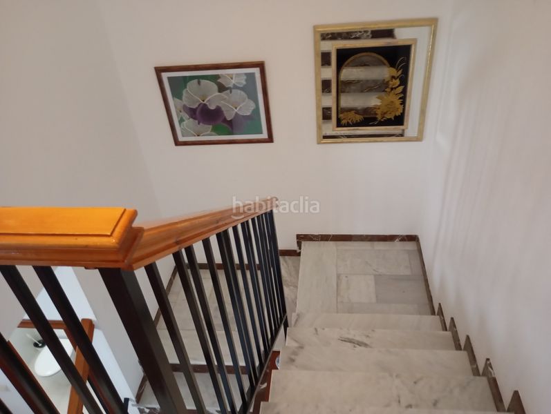 Foto c3b52ac3-e427-4eb1-9292-cdf7523c9843. Casa a schiera con riscaldamento parcheggio in Fuente Vaqueros