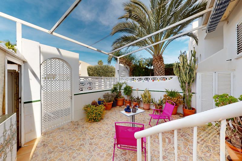 Foto 6a89df0c-67a1-41e2-bace-e75e39dc7363. Maison jumelée dans calle las artesas 27 dans El Palmeral Mojácar