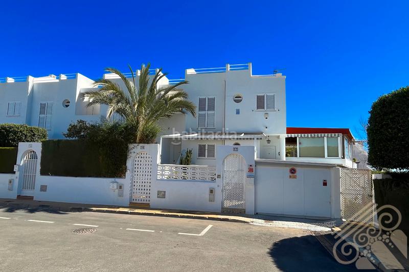 Foto ac29ff9c-5781-40da-b2ca-b3d7dbf2fa70. Maison jumelée dans calle las artesas 27 dans El Palmeral Mojácar