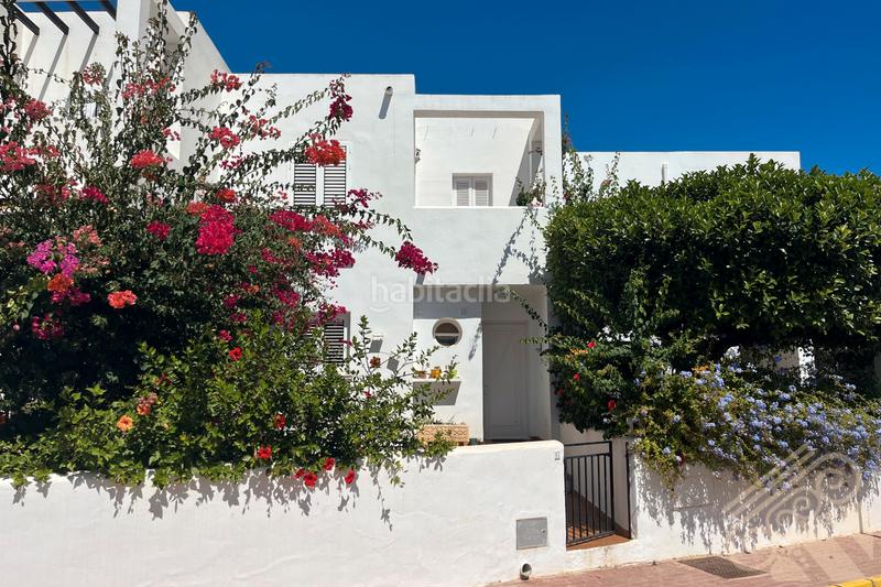 Foto 3ad8d8e0-42a7-49d3-965d-af79b9beb34e. Maison jumelée dans calle las artesas 1 dans El Palmeral Mojácar