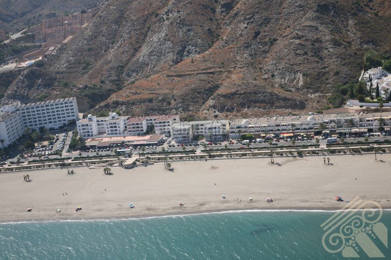 Foto 76362947-c0c3-4495-9699-7d31fa0f97e6. Local comercial a paseo del mediterráneo 59 a Mojácar playa - las ventanicas - la paratá Mojácar
