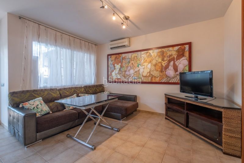 Foto ff7464f8-5566-426f-ab39-1fbeb44a91dc. Reihenhaus in calle pas mala dona 8 in pla de maset - cap de Salou Salou