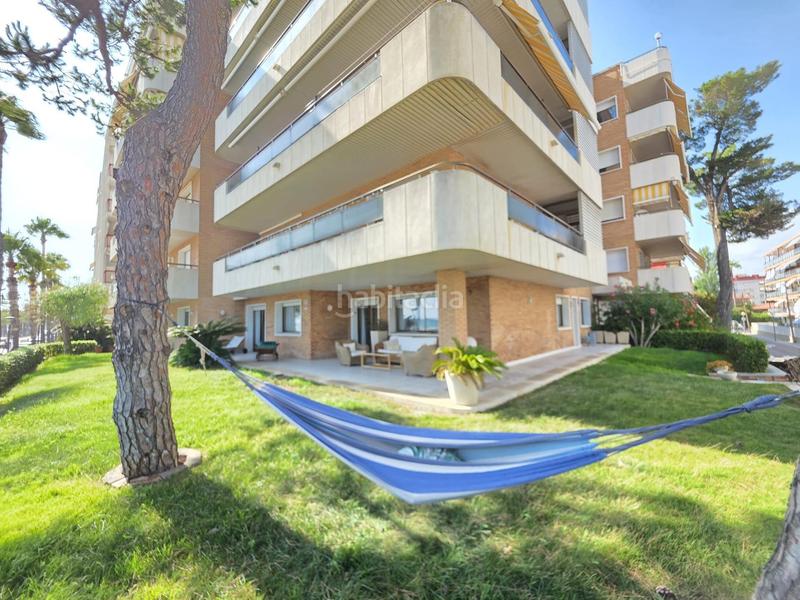 Foto 81feb425-7b40-46e6-80e4-ed6b854c415a. Planta baja magnifica planta baja frontal al mar y jardin privado de 200m en paseo miramar en Salou