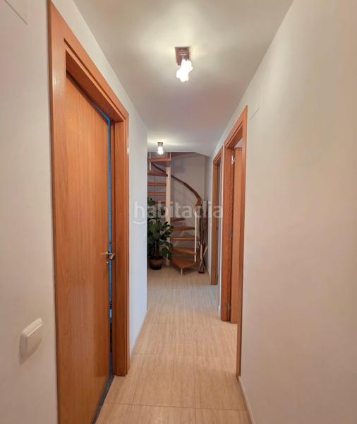 Foto b19fd914-84aa-4080-8394-3b55b8f9a3f0. Ático atico 3 habitaciones en zona Barenys con piscina y parking en Salou