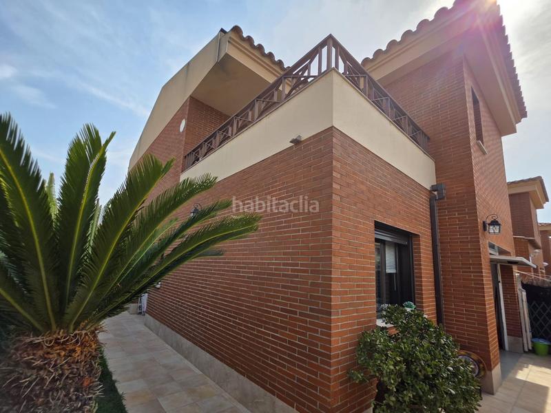 Foto e7eda3a6-36e2-42d8-aedc-d4d968c19dbc. Casa adosada casa chale esquinero 600 mts. de la playa la llosa en Cambrils