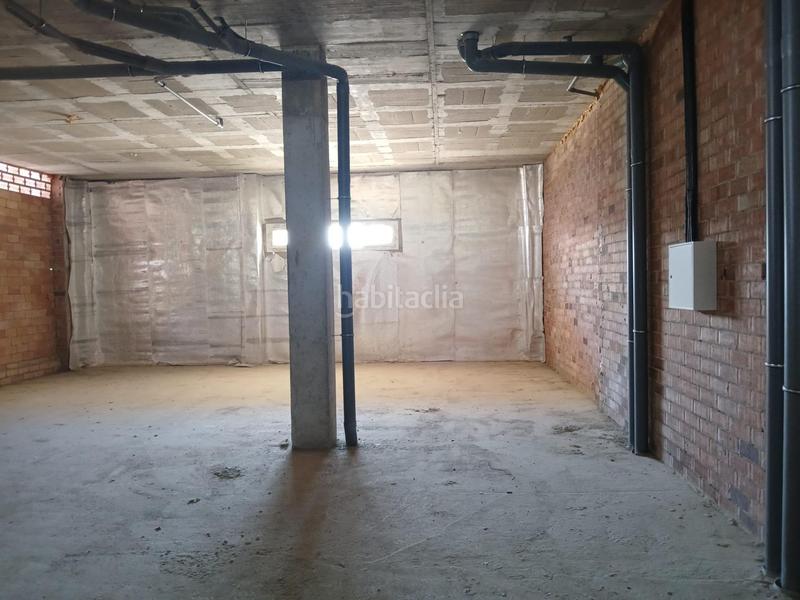 Foto ebb18cfc-67a1-4bf4-b84a-3008b11652fc. Locale commerciale in Plaça Europa - Port Aventura Salou