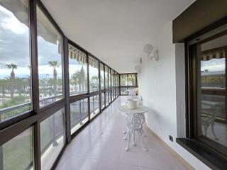 Appartement à Platja de Llevant. Apartamento en 1a línea paseo jaime i de salou con parking box