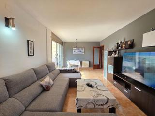 Pis a Centre. Piso de 3 habitaciones dobles en el centro