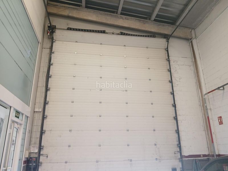 Foto 54b1ed9f-db26-4be0-b000-e10061f4189d. Nau industrial a Vila-seca poble Vila-seca