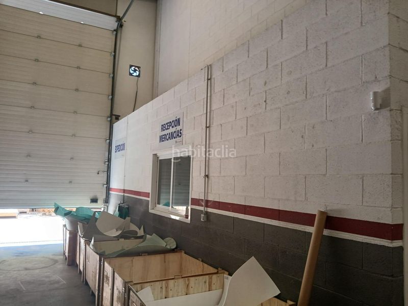 Foto 8a087ec2-4927-40a2-b1f8-4445c03e1fc8. Nau industrial a Vila-seca poble Vila-seca