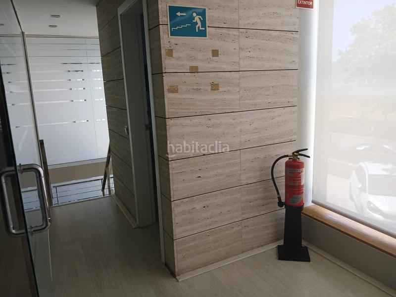 Foto fd192c7a-6709-4cef-858d-5fdb2ea34b54. Nau industrial a Vila-seca poble Vila-seca