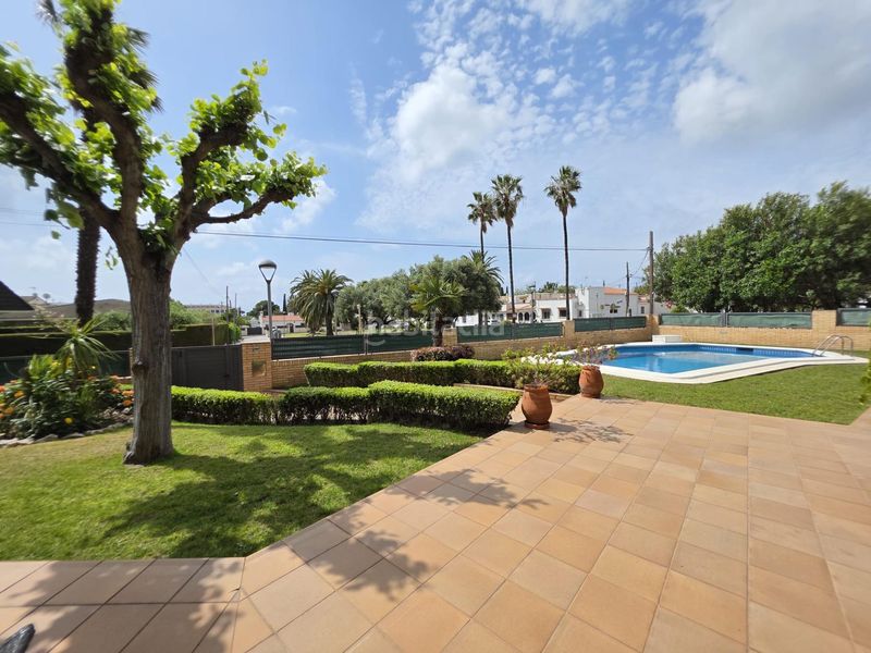 Foto 946d9157-f1c1-4b02-b49b-ffde85e546c0. Casa amb calefacció aparcament piscina a Vilafortuny Cambrils