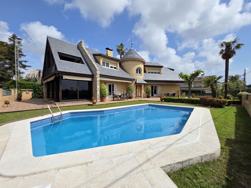 Foto ac9c367c-0ddf-4a66-b4f5-44bee92573b7. Casa amb calefacció aparcament piscina a Vilafortuny Cambrils