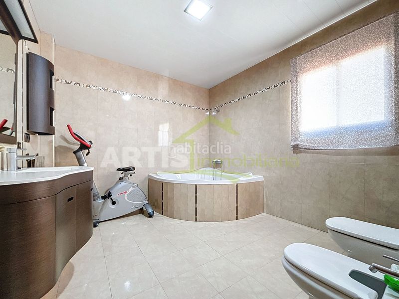 Foto e778206b-c584-4e24-b106-945400698e0b. Casa en Puente Genil