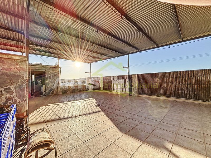 Foto f1de69e6-0170-47ff-beba-ffbd97e7b55d. Casa en Puente Genil