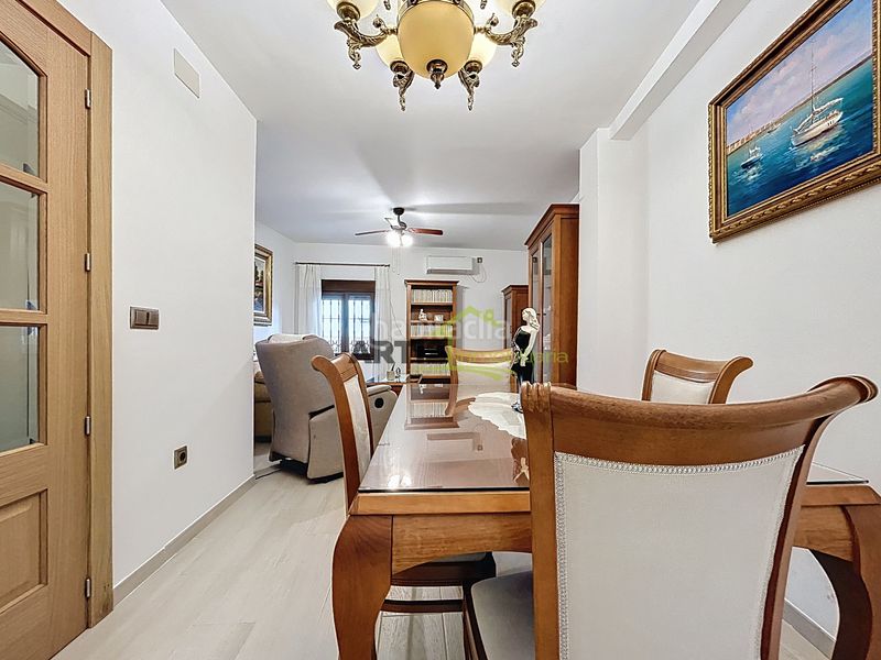 Foto f4ad5d13-1ec7-4aea-a9f5-75299ae20297. Casa  con elevador en Puente Genil