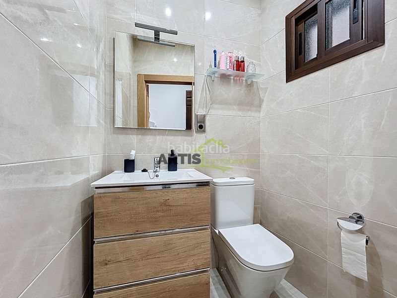 Foto f9e6ca37-d696-4fa1-9ae7-b34c346512c5. Casa  con elevador en Puente Genil