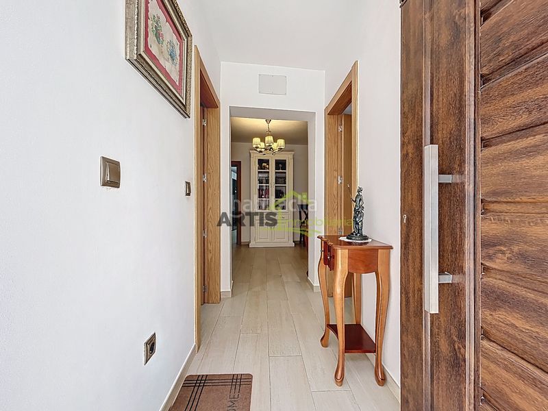 Foto fcd0bdc3-b689-4506-9fe6-50e414e8decb. Casa  con elevador en Puente Genil