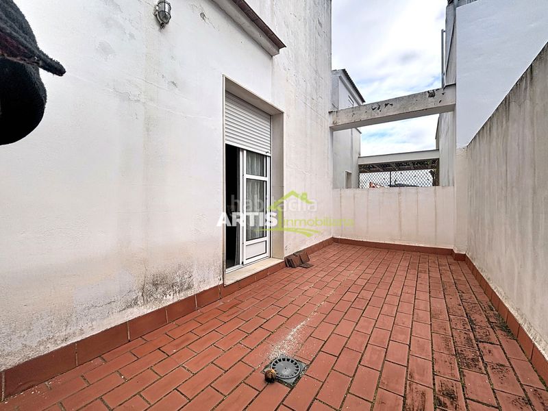 Foto 46d69176-f2ce-4115-92fb-a0b65aac6a85. Casa adossada amb aparcament a Puente Genil