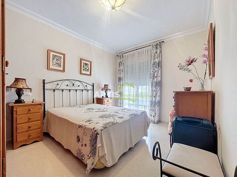 Foto d20f019a-8d44-4366-b7da-b1126154737e. Casa adossada amb aparcament a Puente Genil