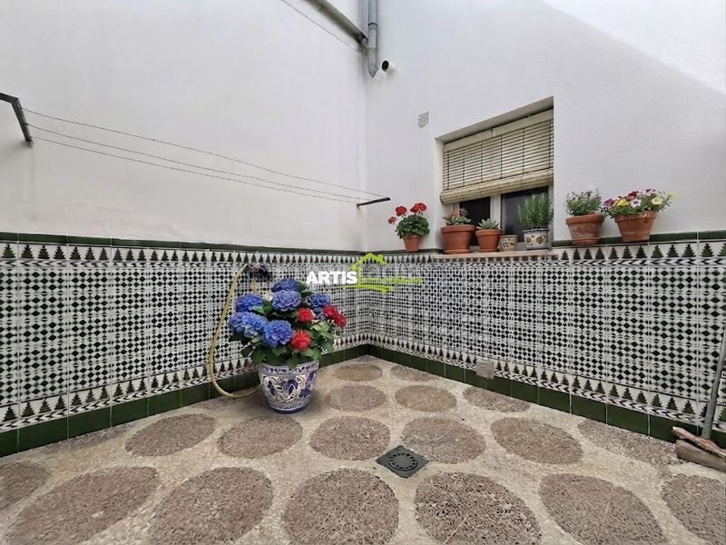 Foto f90da596-7473-4105-b765-d5ab7ca2f474. Casa en Puente Genil