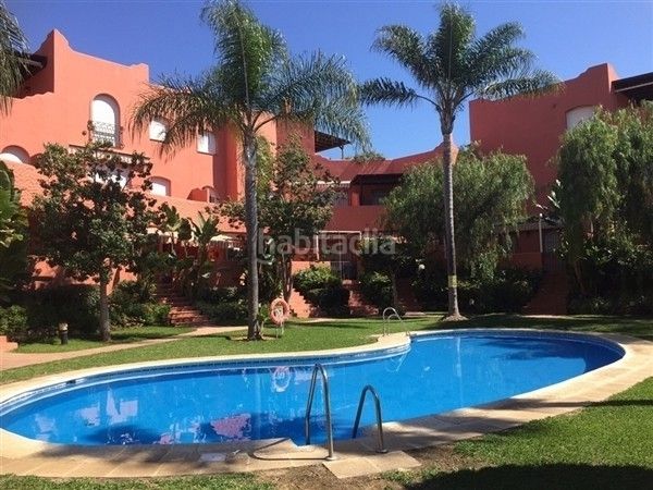 Foto ea606a23-8554-487c-a774-69e1cd6e5cfa. Rent apartment in avenida andasol 12 in Costabella Marbella