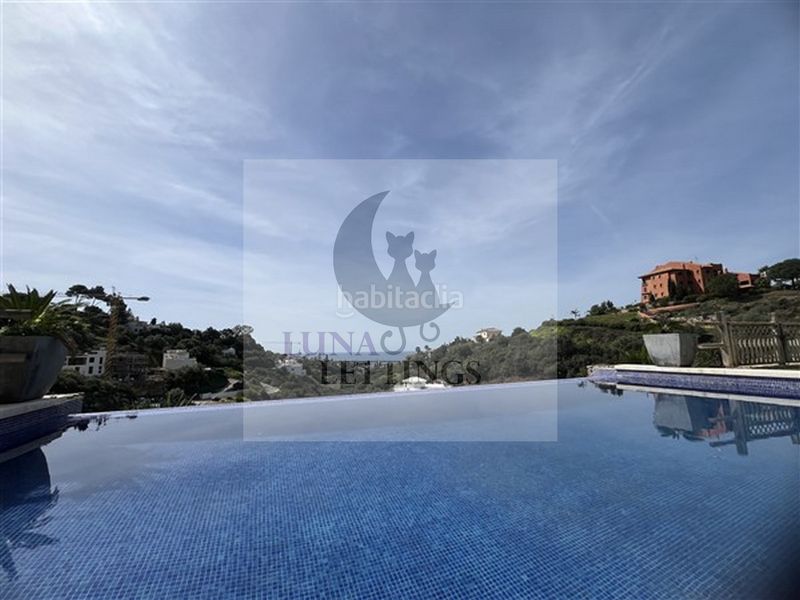 Foto 8fdab47a-27c4-4062-b30a-a96832391239. Affitto chalet in urbanización el rosario 466 in El Rosario - Ricmar Marbella
