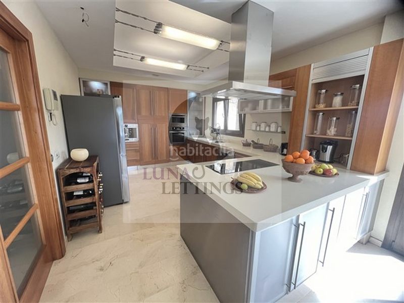 Foto cbe0d675-8628-4d44-8548-98655ee4027e. Affitto chalet in urbanización el rosario 466 in El Rosario - Ricmar Marbella