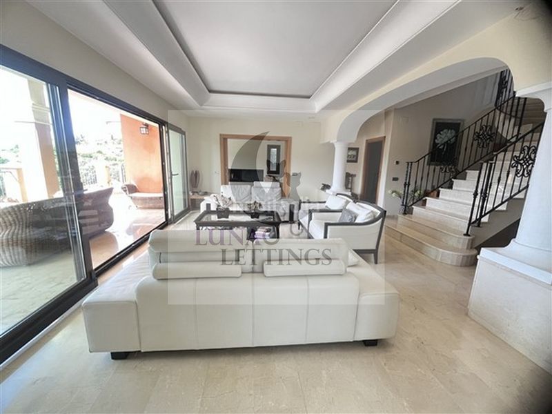 Foto ff90711e-3534-4b69-9d62-3f88eb3b93ef. Affitto chalet in urbanización el rosario 466 in El Rosario - Ricmar Marbella