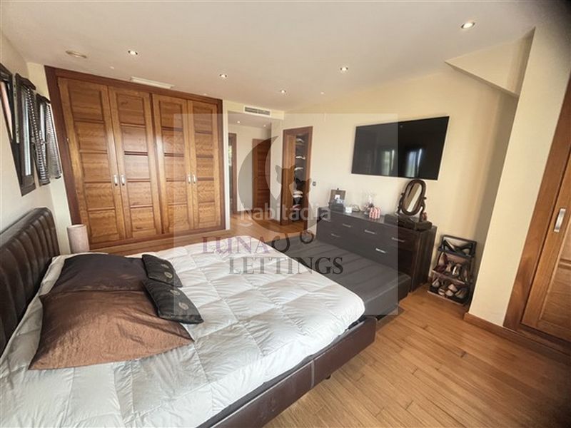 Foto 35a4b918-cd81-456a-8084-9f7324a0a117. Location chalet dans urbanización el rosario 466 dans Marbella