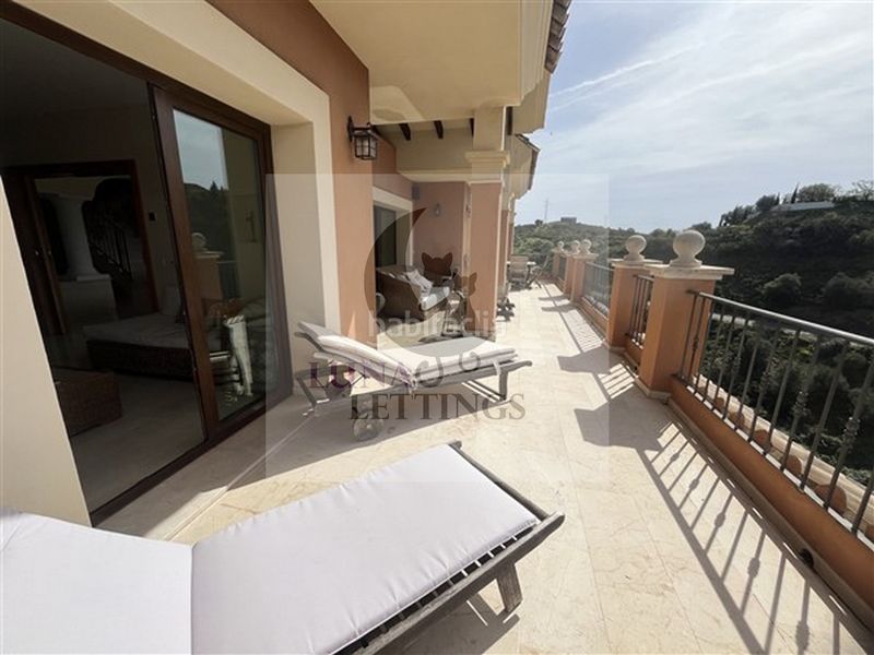 Foto 4cff7985-5710-4b86-ba87-dad1dd260dfd. Location chalet dans urbanización el rosario 466 dans Marbella