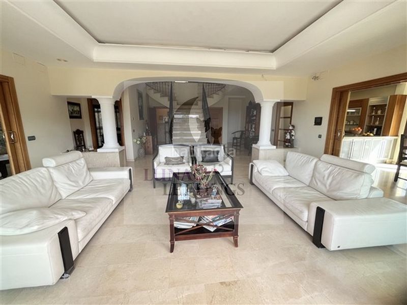 Foto f8a56167-8bf2-4066-b639-3e2c0b33c35a. Location chalet dans urbanización el rosario 466 dans Marbella