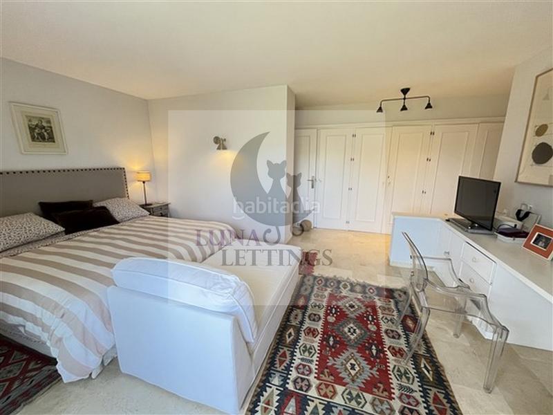 Foto 507d9348-fe75-4b1b-b59a-feb24348ff8f. Location duplex dans avenida jacaranda 2 dans Las Chapas - Alicate Playa Marbella