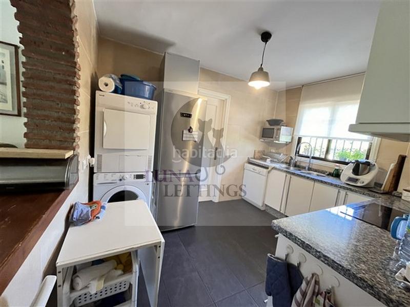 Foto 5d1d3356-6463-4220-a645-7331e36d2289. Location duplex dans avenida jacaranda 2 dans Las Chapas - Alicate Playa Marbella