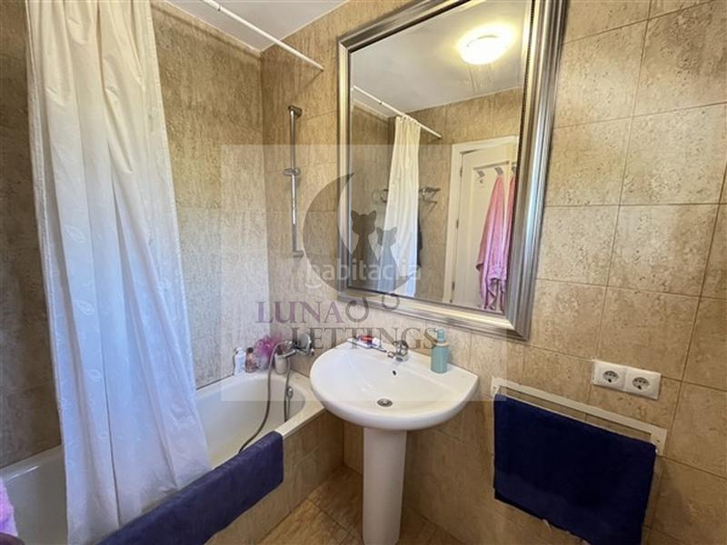 Foto 87c75c9a-a7b5-485c-a054-c02e7dc870b6. Location duplex dans avenida jacaranda 2 dans Las Chapas - Alicate Playa Marbella