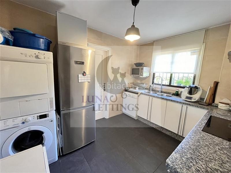 Foto bb96cdce-5265-46ce-8cb9-59f75e73c060. Location duplex dans avenida jacaranda 2 dans Las Chapas - Alicate Playa Marbella
