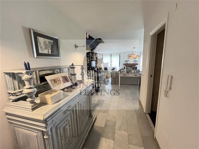 Foto c32e244a-5a7f-4c24-b581-515a9686676f. Location duplex dans avenida jacaranda 2 dans Las Chapas - Alicate Playa Marbella