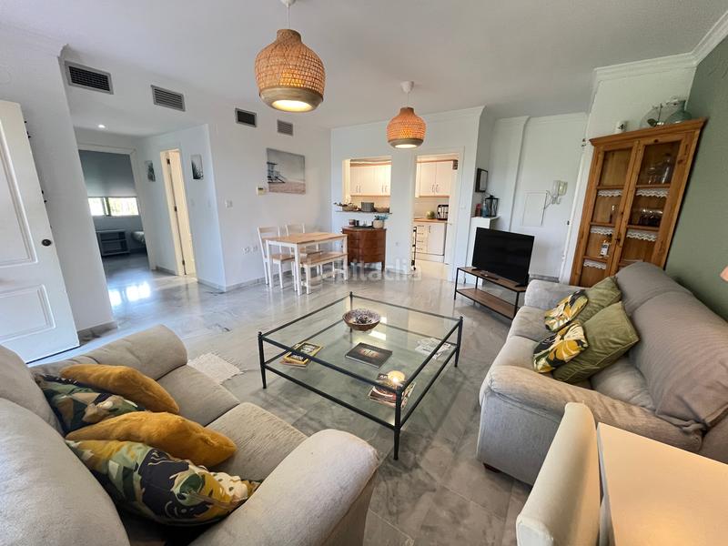 Foto 8ed9f17c-399d-49bd-8aa1-c3c61146b594. Location appartement dans avenida jacaranda 123 dans Marbella