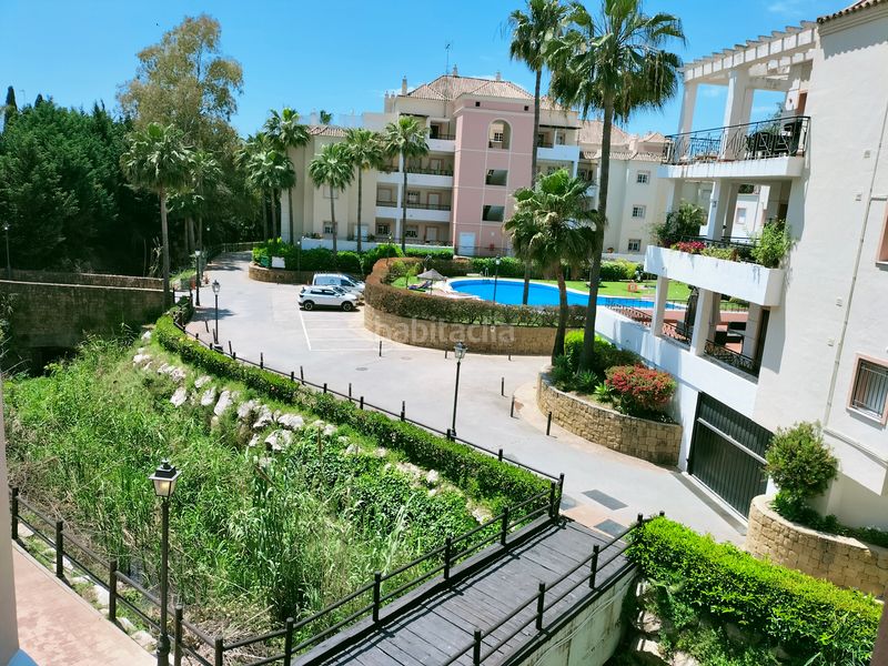 Foto 0b8e7c22-7ab3-4e27-b582-22a81e071cb1. Pis a avenida del prado 69 a Las Brisas Marbella