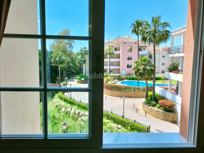 Foto a9217729-562f-41e4-8755-a70e502fe6fc. Pis a avenida del prado 69 a Las Brisas Marbella