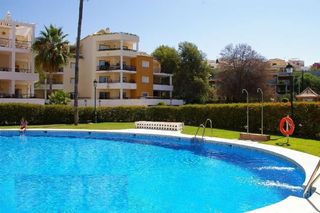 Piso en Avenida del prado 69. Amplio piso de 2 dormitorios en marbella river gardens