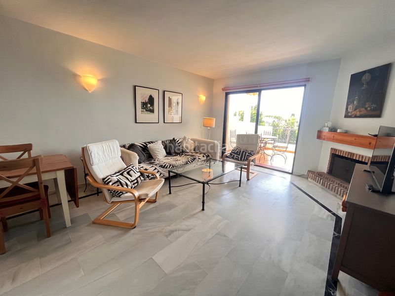 Foto 1e0ee8e5-dc1f-43f6-8191-296cb13e9ef6. Rent triplex in avenida jacaranda 31 in Las Chapas - Alicate Playa Marbella