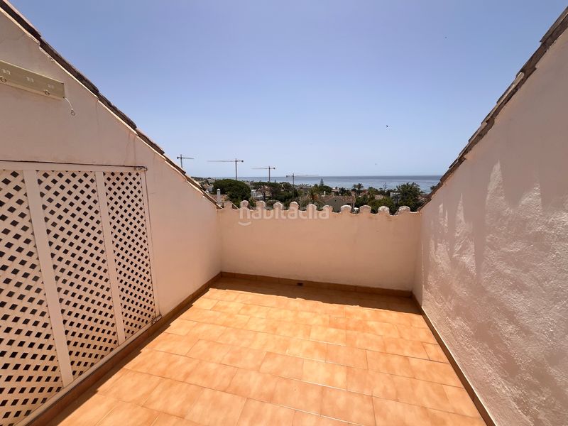 Foto 4674dbd3-2f34-401f-9ce1-0ac9cf4570d6. Rent triplex in avenida jacaranda 31 in Las Chapas - Alicate Playa Marbella