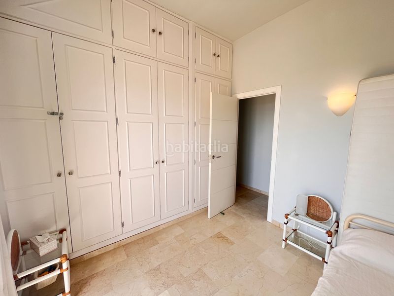 Foto 513e9968-c2b5-4876-9c20-c662bc3a95f3. Rent triplex in avenida jacaranda 31 in Las Chapas - Alicate Playa Marbella