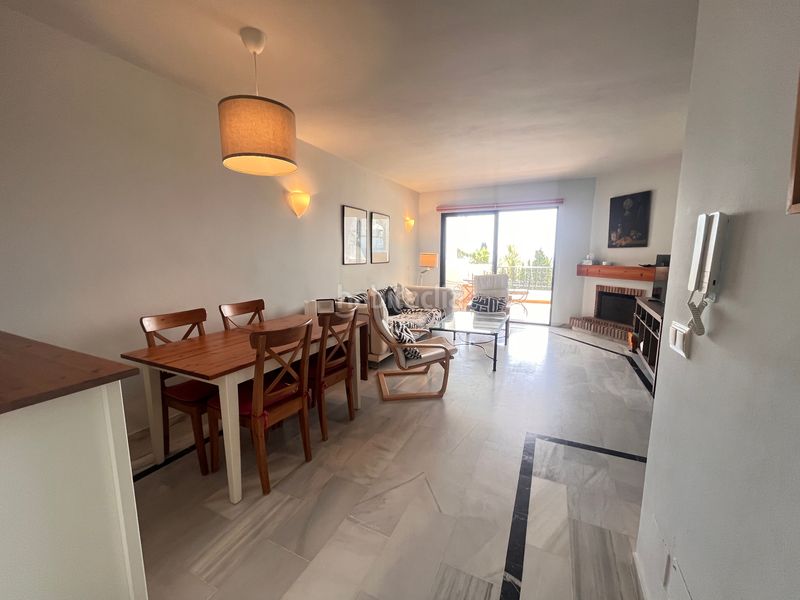 Foto 5f57a634-876e-4504-96db-afbf60a36702. Rent triplex in avenida jacaranda 31 in Las Chapas - Alicate Playa Marbella