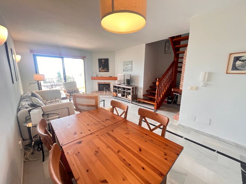 Foto a6ff481b-3c50-47b5-abf2-1467b8108235. Rent triplex in avenida jacaranda 31 in Las Chapas - Alicate Playa Marbella