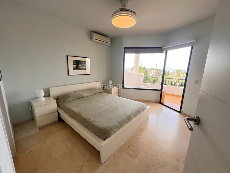 Foto f7deb1d3-0c9b-4dc2-880d-2164dd07c5db. Rent triplex in avenida jacaranda 31 in Las Chapas - Alicate Playa Marbella