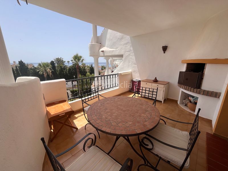 Foto 96b2c066-4bc5-40db-a2c1-a196c9c7a0bf. Lloguer tríplex a avenida jacaranda 31 a Las Chapas - Alicate Playa Marbella